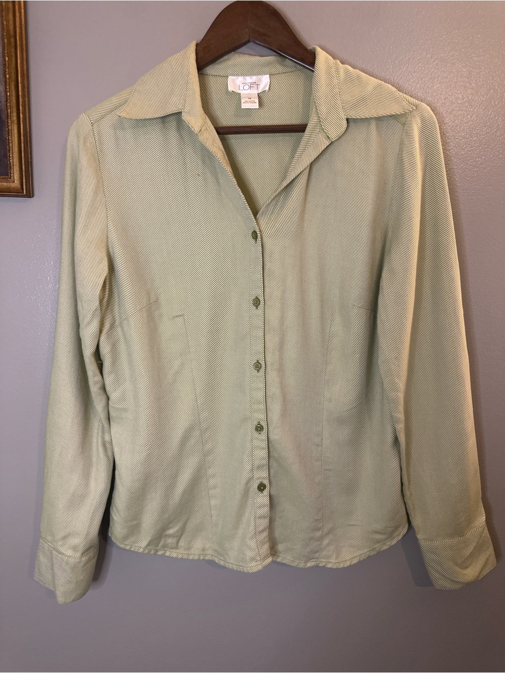 LOFT Ann Taylor Green Pinstripe Button Front Cotton Shirt Size 10 - Picture 2 of 8